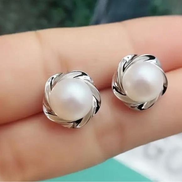 NEW women‘s fashion earrings - Picture 5 of 8